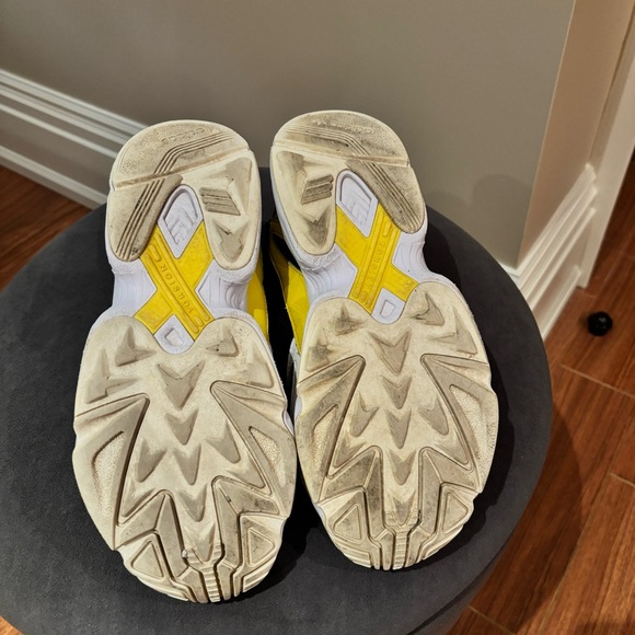 Adidas running shoes - Picture 3 of 4